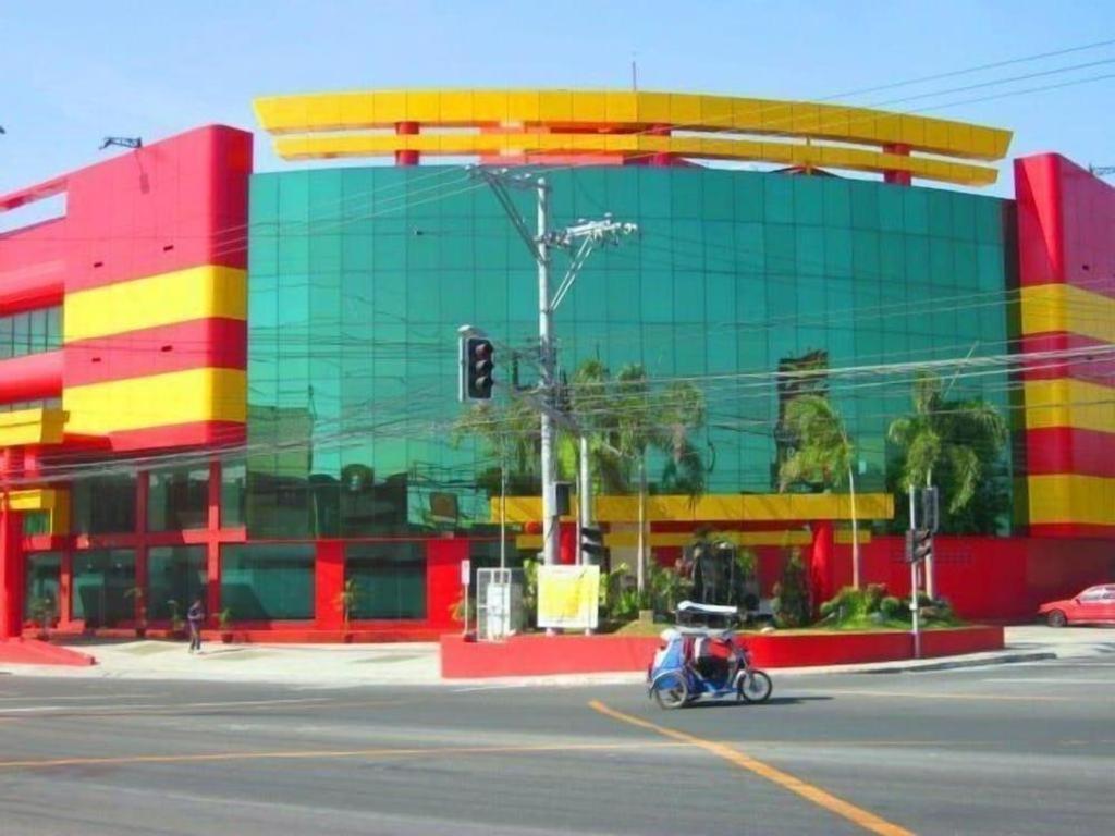 Hotel Sogo Tarlac Екстер'єр фото