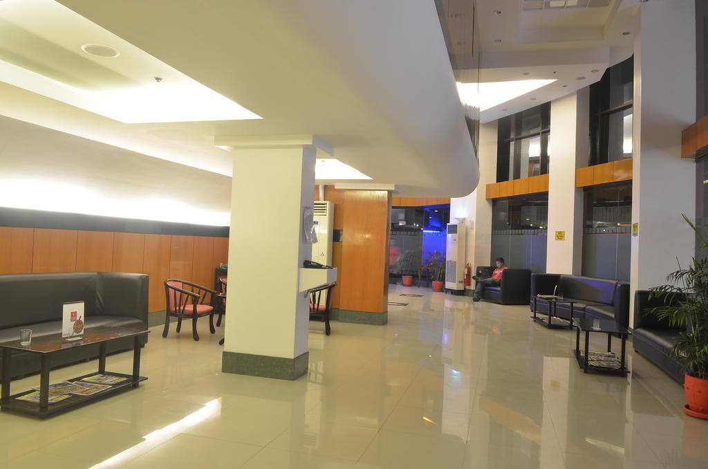 Hotel Sogo Tarlac Екстер'єр фото