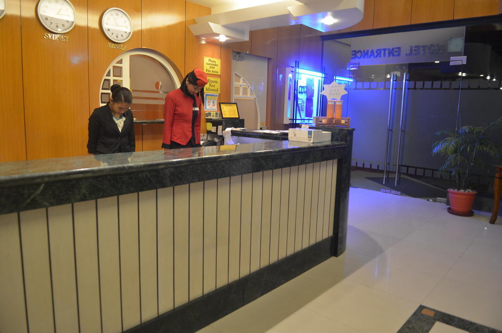 Hotel Sogo Tarlac Екстер'єр фото