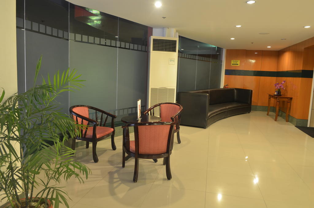 Hotel Sogo Tarlac Екстер'єр фото