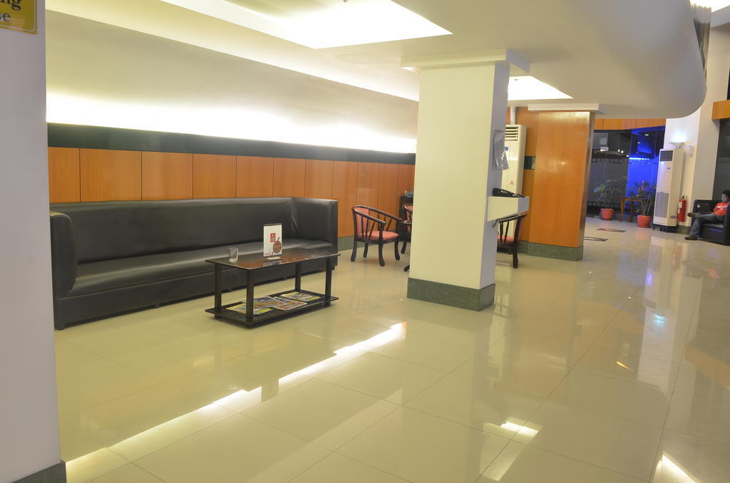 Hotel Sogo Tarlac Екстер'єр фото